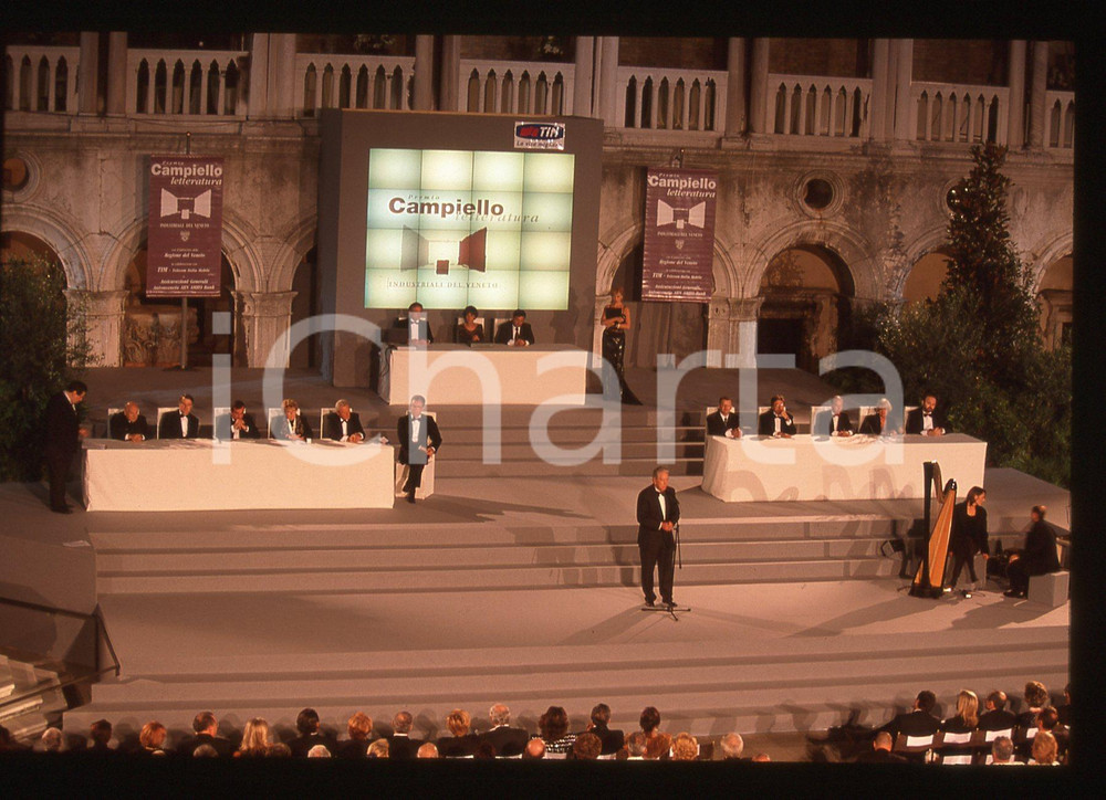 Fotografia d epoca originale 35mm vintage slide 1998 VENEZIA Cortile PALAZZO DUCALE  Premio CAMPIELLO 1 1