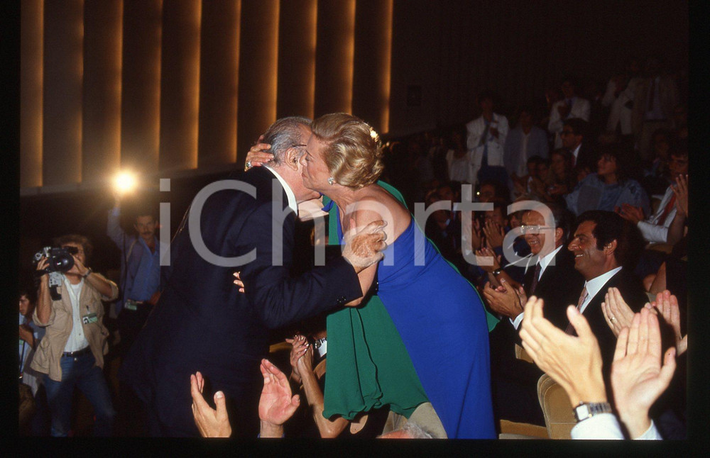 Fotografia d epoca originale 35mm vintage slide 1983 VENEZIA Federico FELLINI Giulietta MASINA Ritratto 9 1