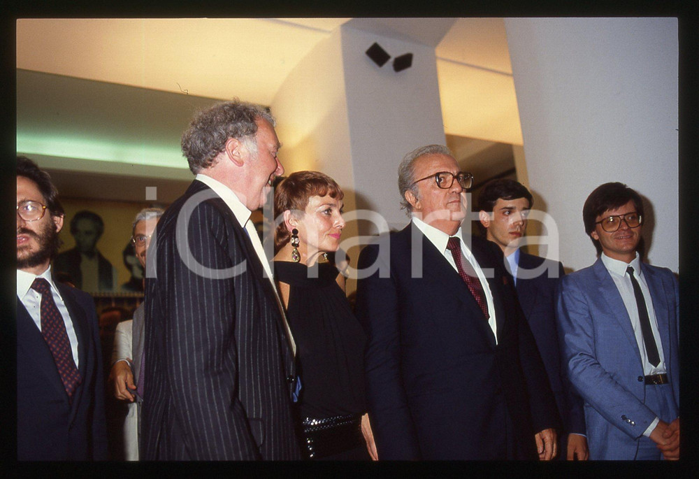 Fotografia d epoca originale 35mm vintage slide 1983 VENEZIA Federico FELLINI Barbara JEFFORD  Ritratto 4 1