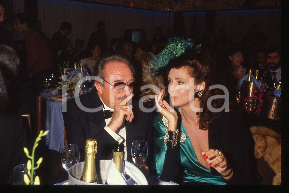 35mm vintage slide* 1985 ca COSTUME Ugo TOGNAZZI Marina RIPA DI MEANA Ritratto 1