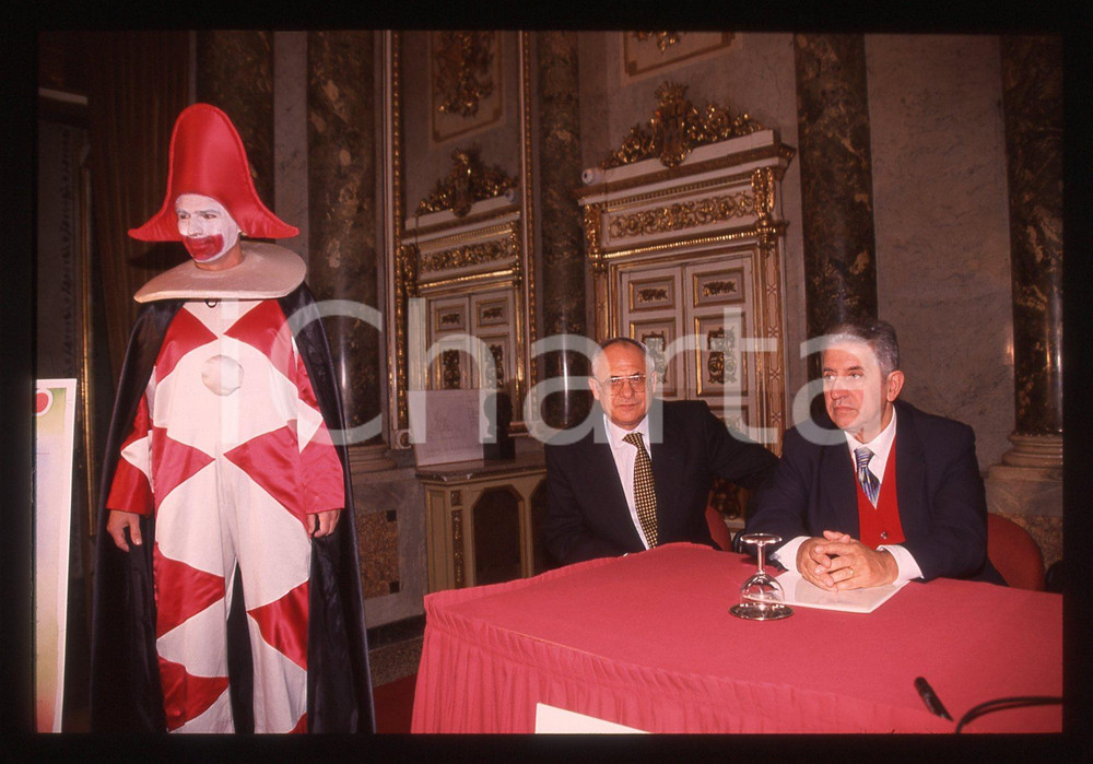 35mm vintage slide* 2000 MILANO Elio TOFANELLI e BURLAMACCO - Circolo Stampa (5)