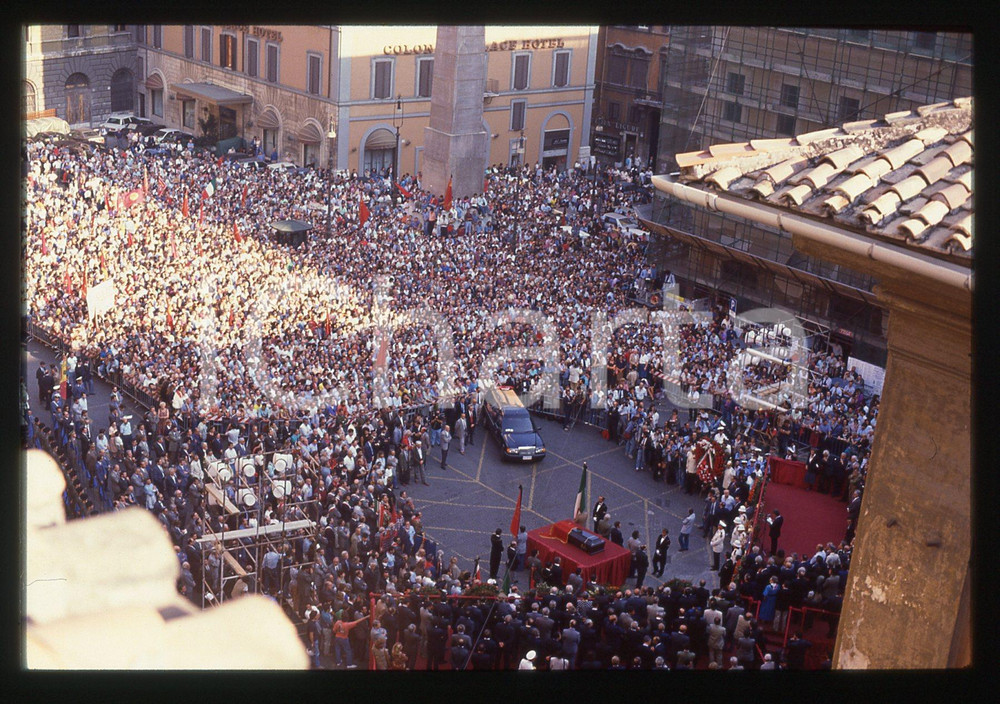 35mm vintage slide* 1990 ROMA Gian Carlo PAJETTA - Funerale del politico PCI (6)