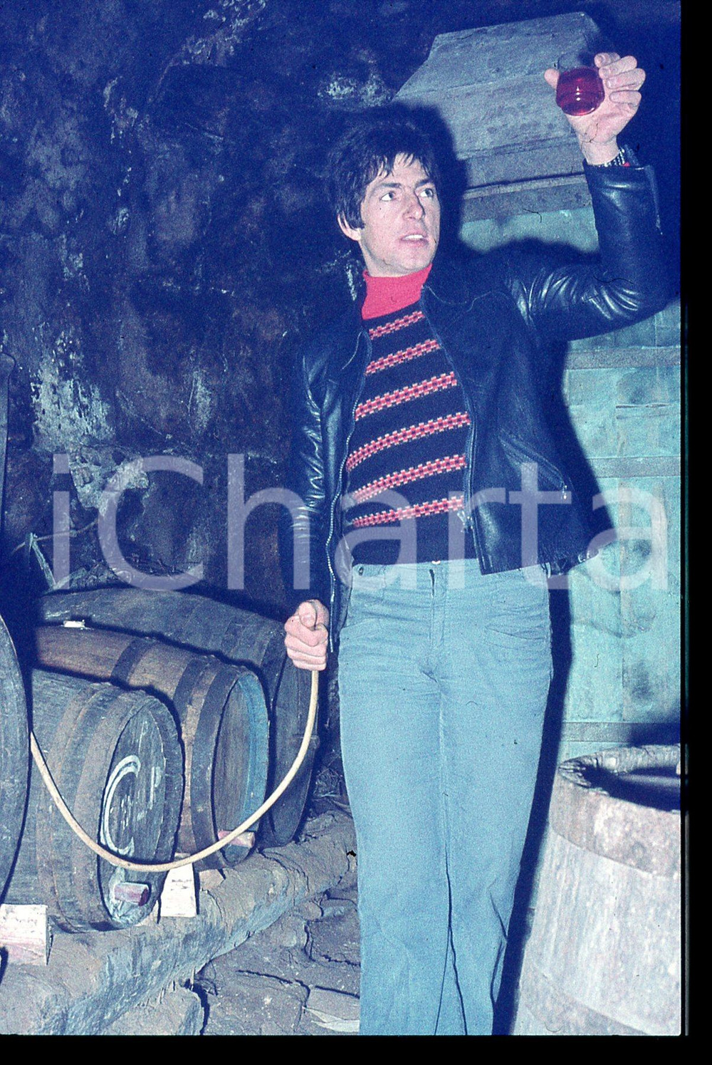 35mm vintage slide* 1970 ca GIOVO Francesco MOSER assaggia vino - Ritratto (2)