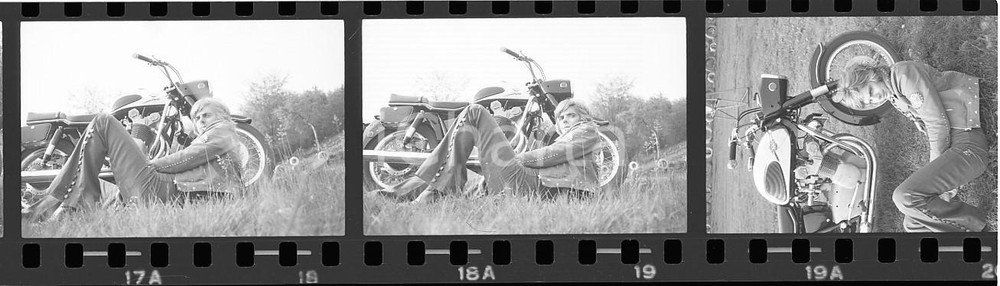 35mm LOTTO 3 NEGATIVI*1970 MUSICA Maurizio ARCIERI dei New Dada con MV Agusta 2