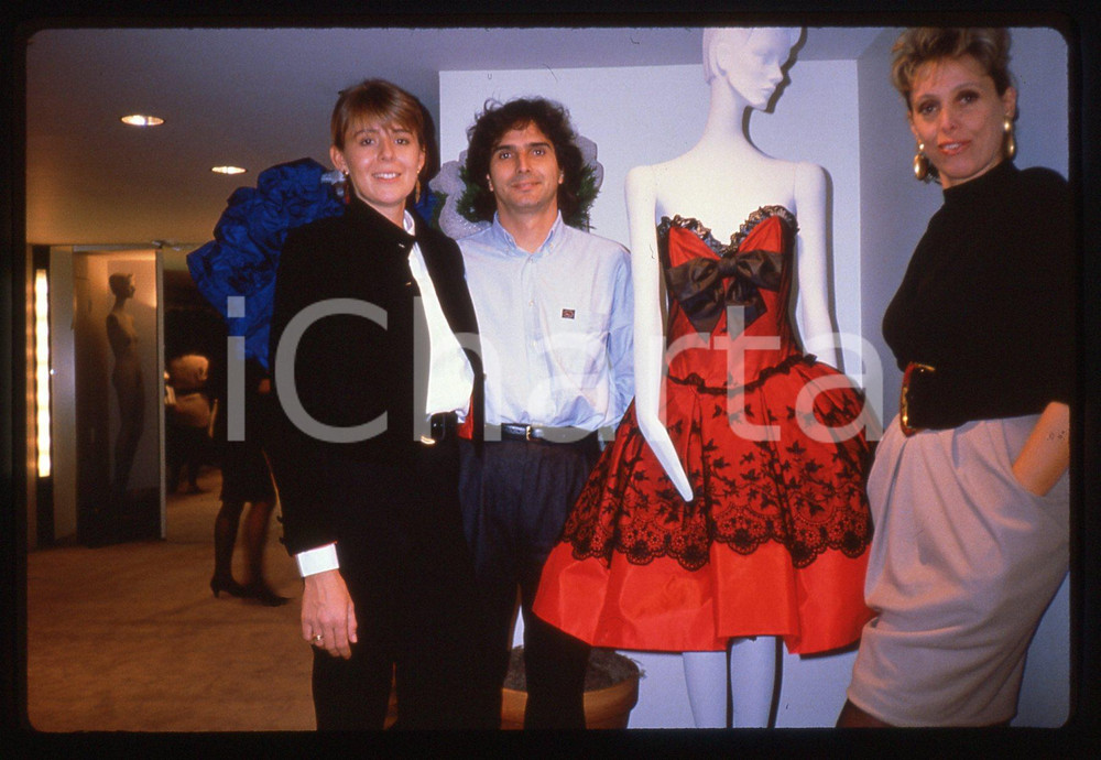 35mm vintage slide* 1985 ca COSTUME Nelson PIQUET con Katherine VALENTIN (8)