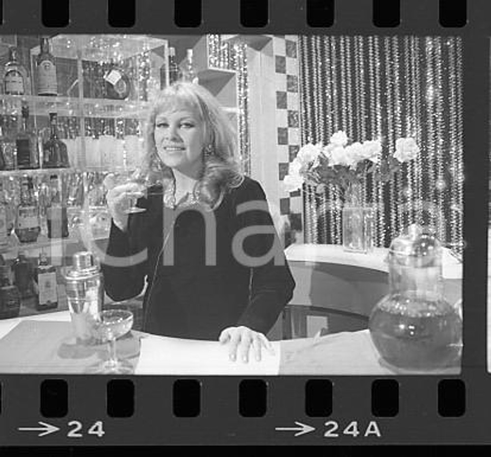 35mm NEGATIVO ORIGINALE* 1984 TV IL CAPPELLO SULLE VENTITRÈ Antonella LUALDI (7)