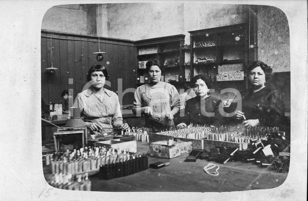 1915 ROMA Fratelli Spierer Pile Elettriche *Le fasi di imballaggio