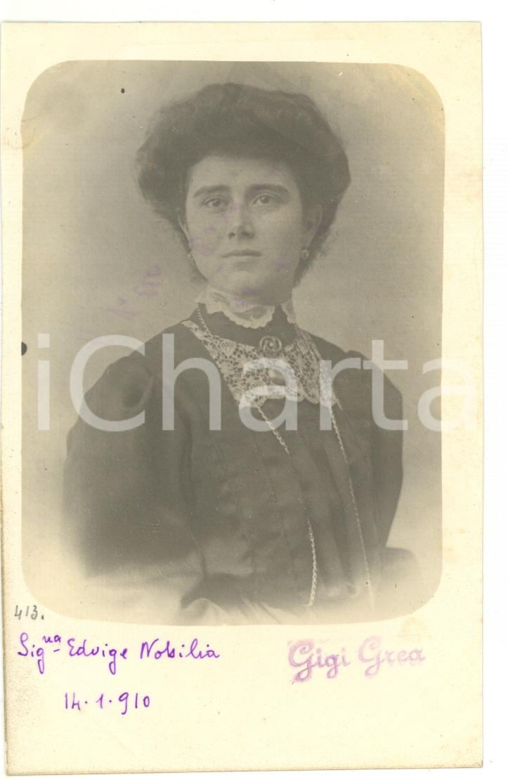 1910 ROMA (?) Ritratto di Edvige NOBILIA in abito ricamato *Fotocartolina 