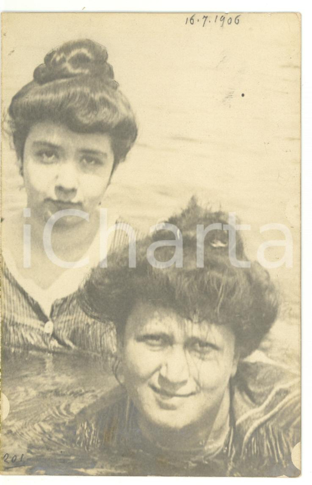 1906 ISCHIA Bagnanti al mare - Ritratto al femminile *Fotocartolina