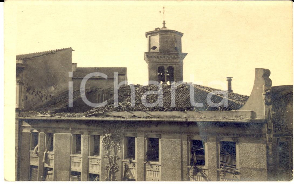 1916 WW1 ZONA DI GUERRA Veduta con edificio pubblico distrutto - Foto cartolina