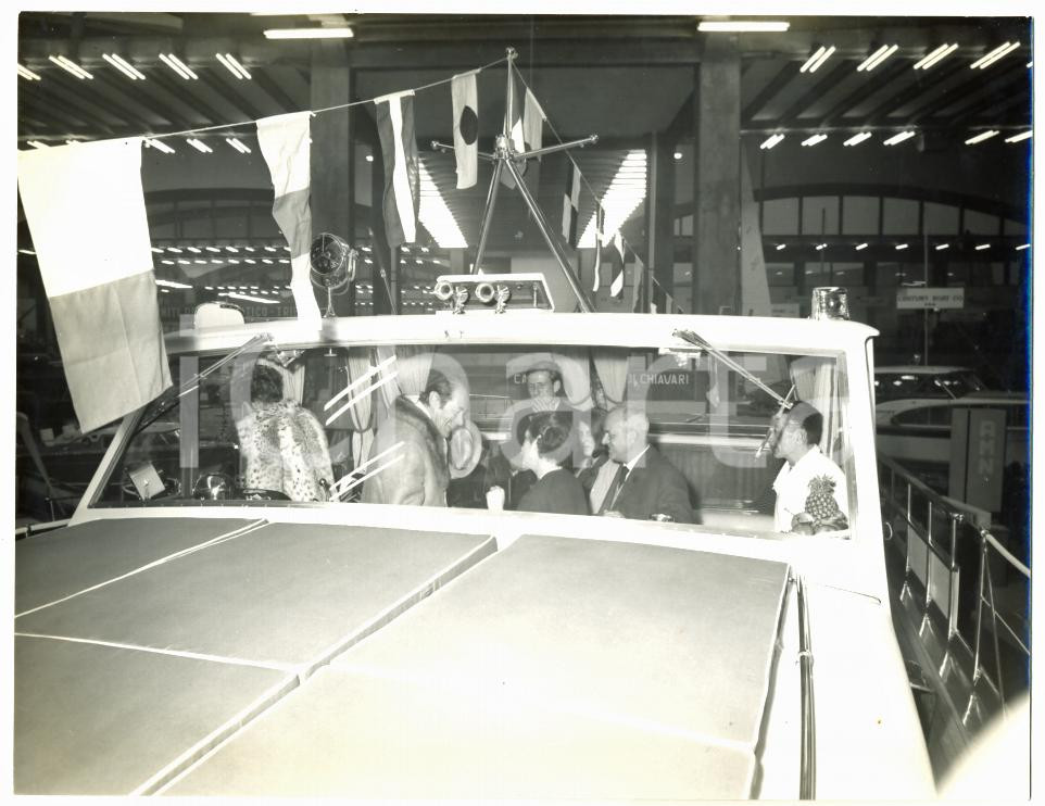 Fotografia d epoca originale 1964 GENOVA SALONE NAUTICO Visita su Yacht PARAGGINA Cantieri navali Chiavari 5 1