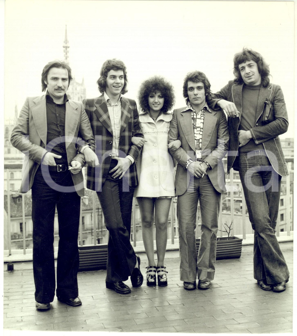 Fotografia d epoca originale 1970 ca MILANO Marcella BELLA in Terrazza Martino  Foto 18x20 cm 1