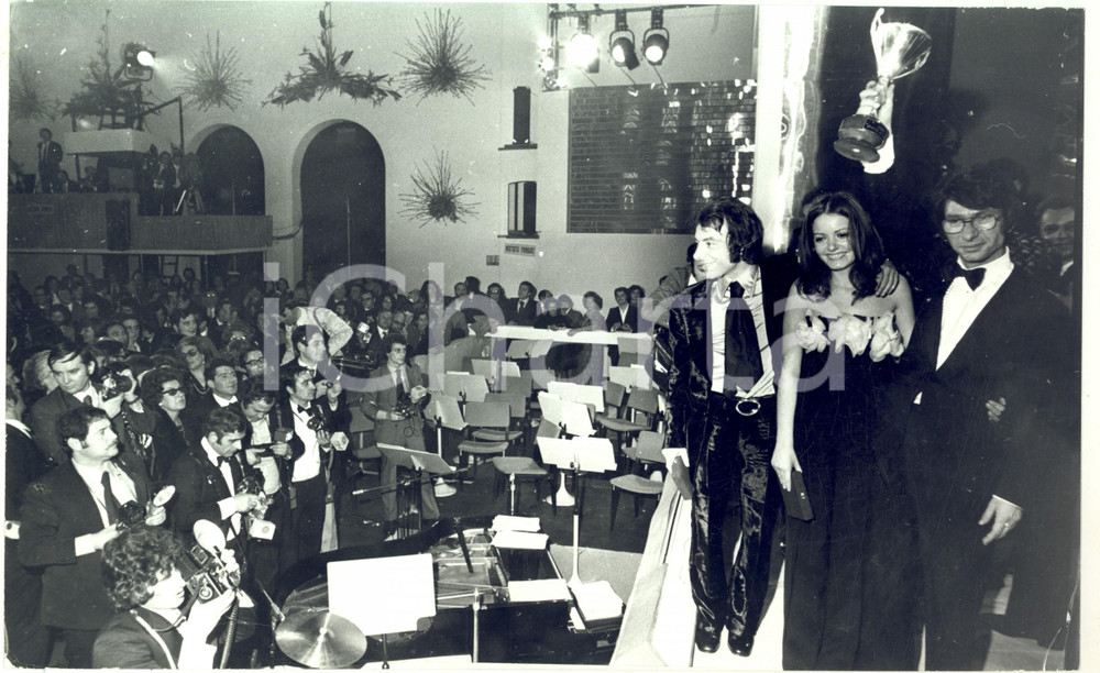 Fotografia d epoca originale 1971 FESTIVAL DI SANREMO Peppino GAGLIARDI, NADA e Nicola DI BARI 2 Foto 30X20 1