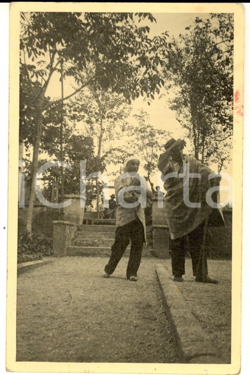 1950 ca ITALIA Scenetta con finto litigio tra anziani - Foto cartolina CURIOSA
