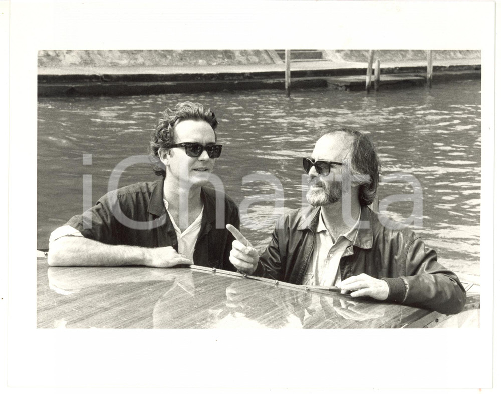 1987 VENEZIA Mostra del Cinema - Alan RUDOLPH con Timothy HUTTON in motoscafo 