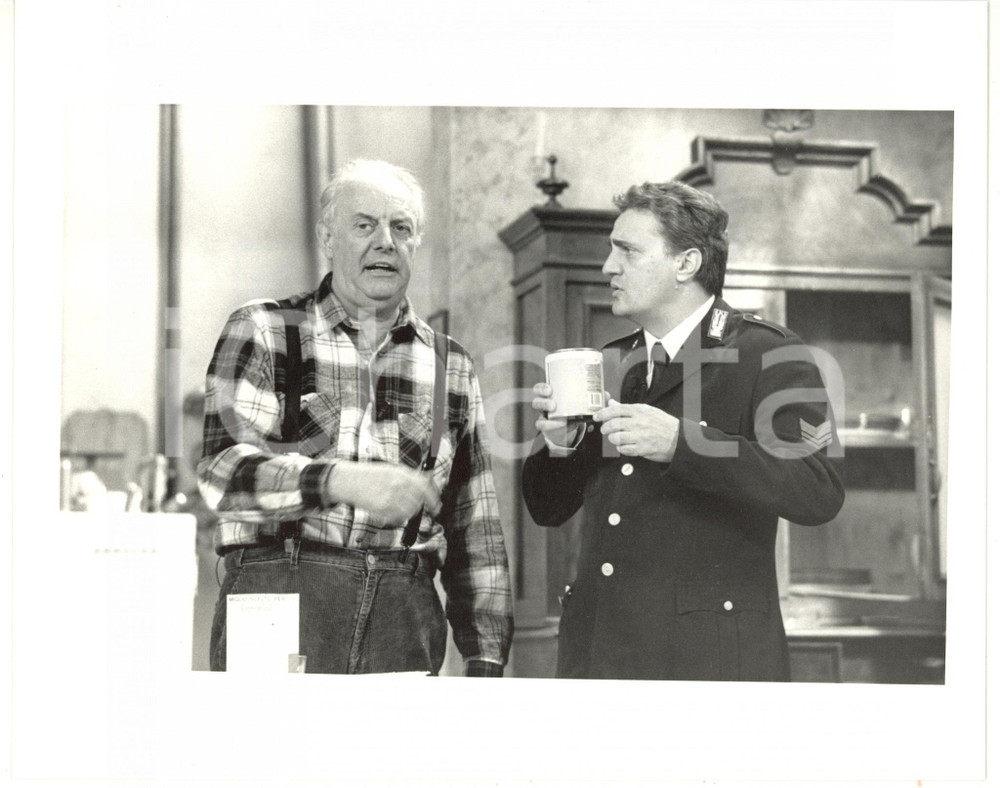 1990 ca TEATRO Dario FO - Sketch comico con Carabinieri (3) *Foto VINTAGE 25x20