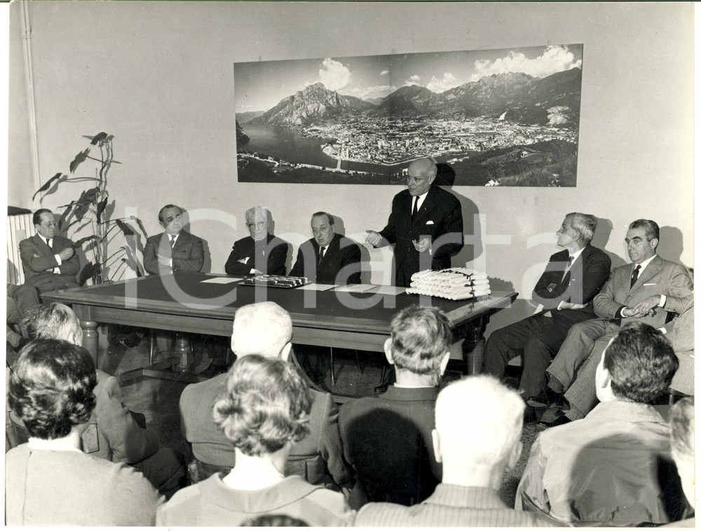 1965 LECCO Acciaieria CALEOTTO Premiazione dipendenti con 30 anni anzianità (10)
