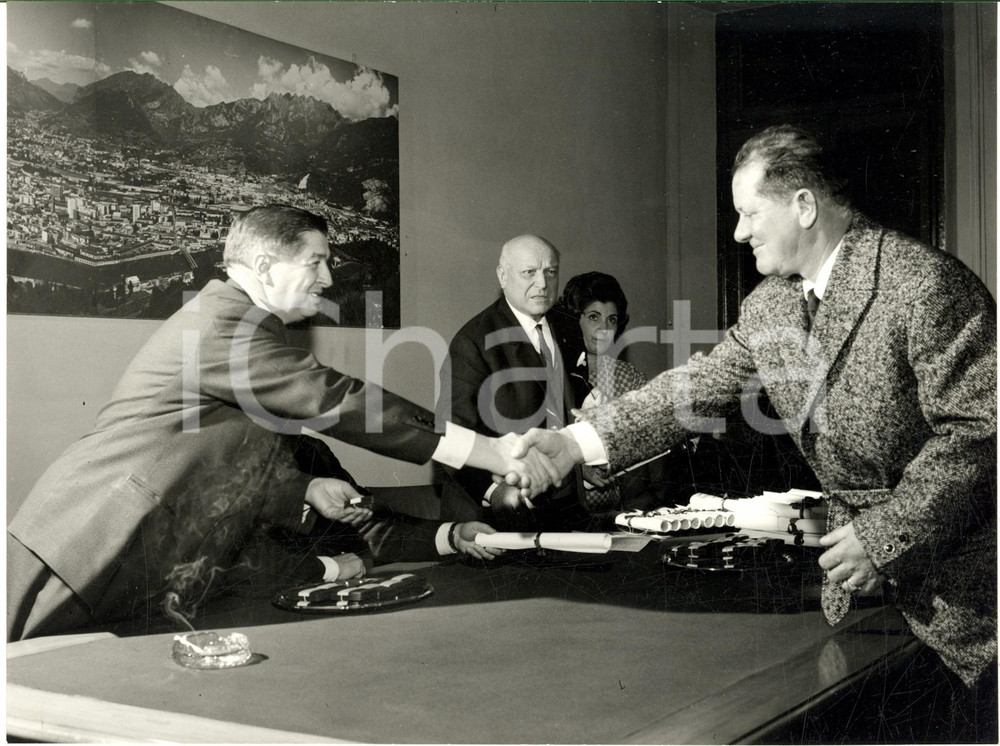 1966 LECCO Acciaieria e Ferriera CALEOTTO Premiazione dipendenti anziani (7)