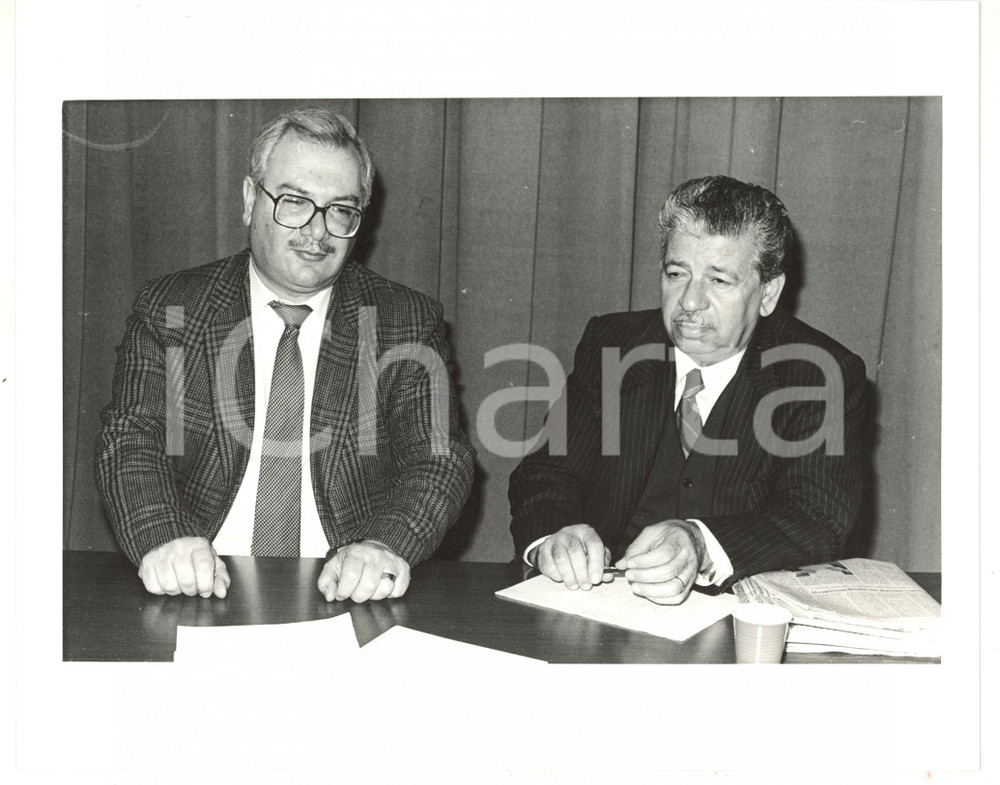 1988 MILANO Hanna SINIORA con Fayez Abu RAHMEH durante conferenza