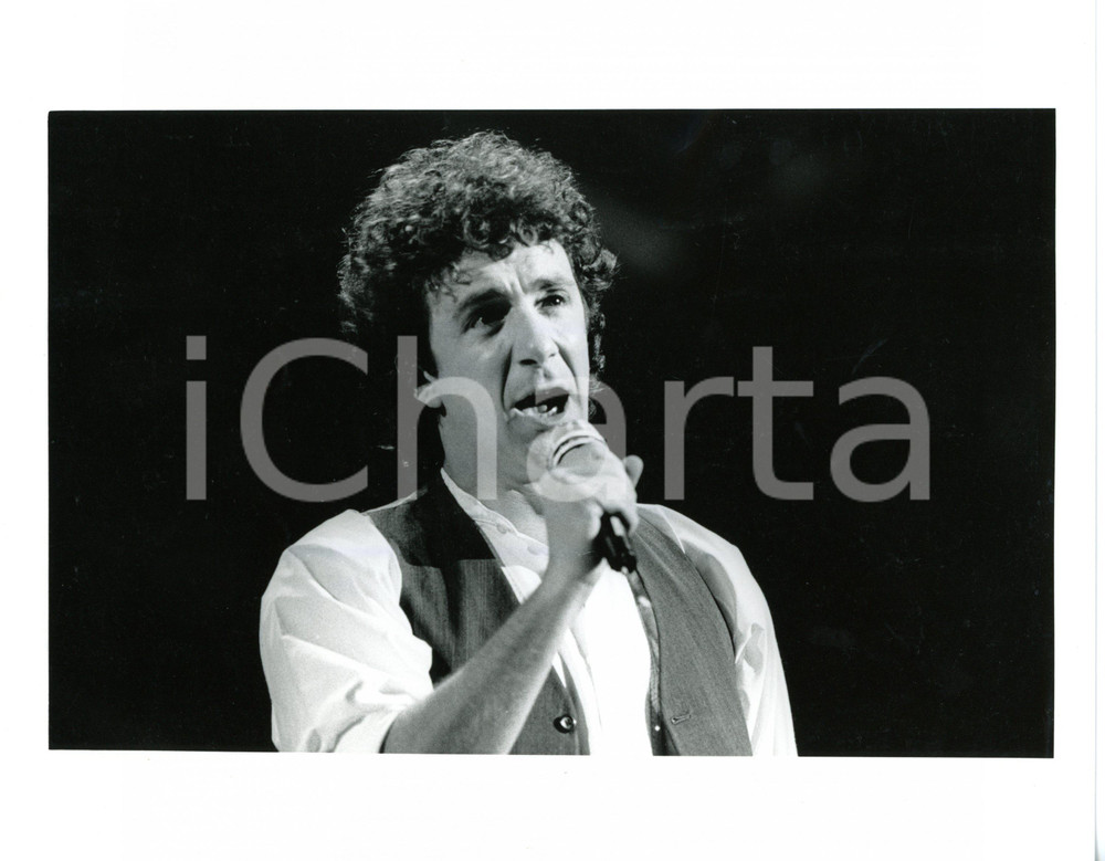 1988 FESTIVAL DI SANREMO Francesco NUTI canta "Sarà per te" sul palco (5) *Foto