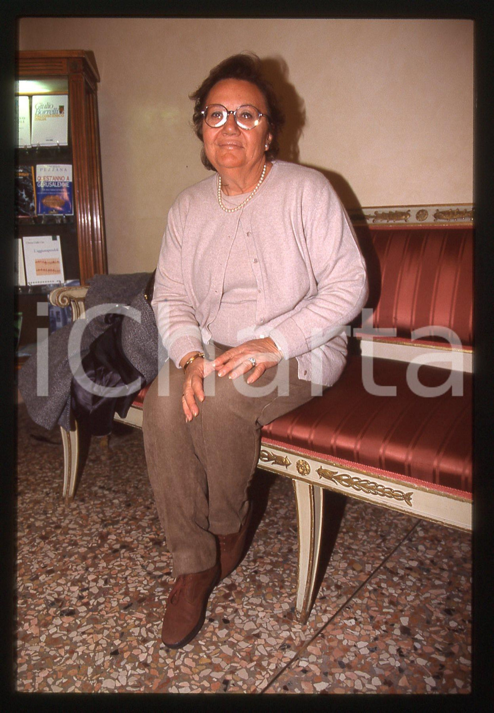35mm vintage slide* 1990ca ITALIA COSTUME Maria VENTURI Ritratto scrittrice (1)