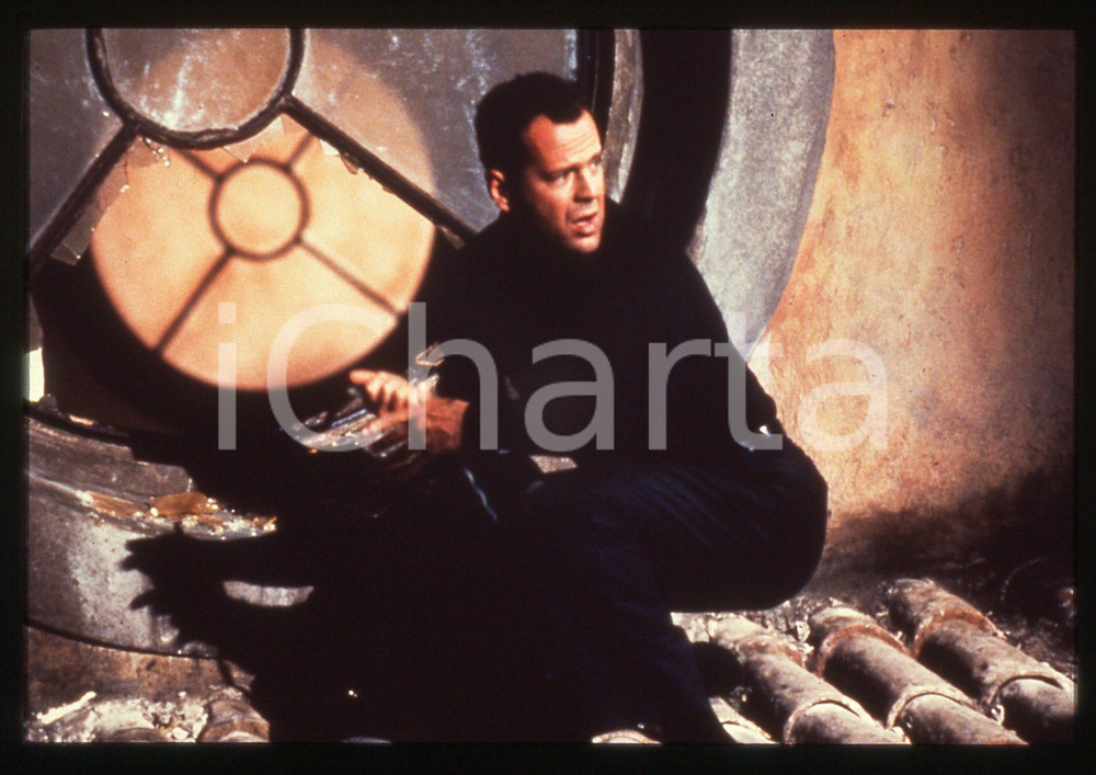 35mm vintage slide* 1991 HUDSON HAWK Bruce WILLIS in una scena del film (6)