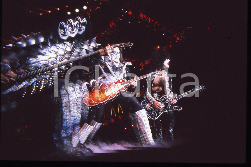 35mm vintage slide* 1999 FORUM DI ASSAGO Gene SIMMONS Ace FREHLEY dei KISS (3)