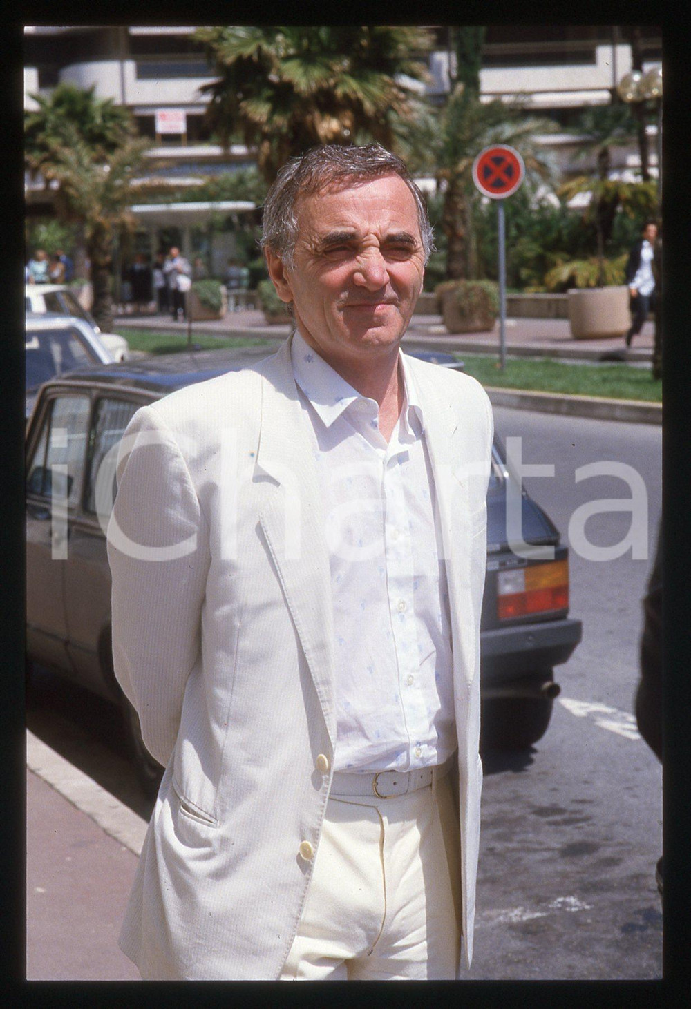 35mm vintage slide* 1990 CANNES Charles AZNAVOUR al Festival del Cinema (12)
