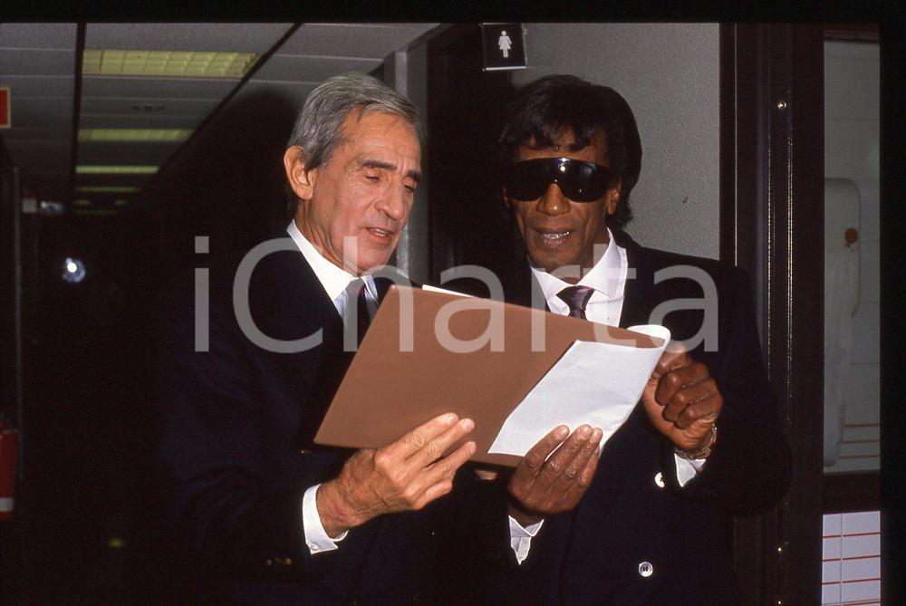 35mm vintage slide* 1985ca COSTUME Walter CHIARI e Rocky ROBERTS Ritratto (2)