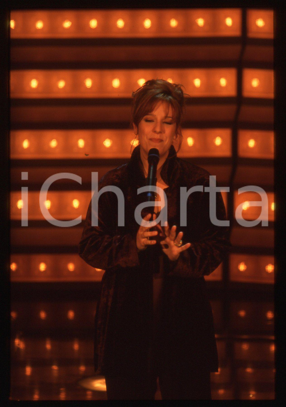 35mm vintage slide* 1998 SANREMO Paola FOLLI sul palco del Teatro Ariston (9)