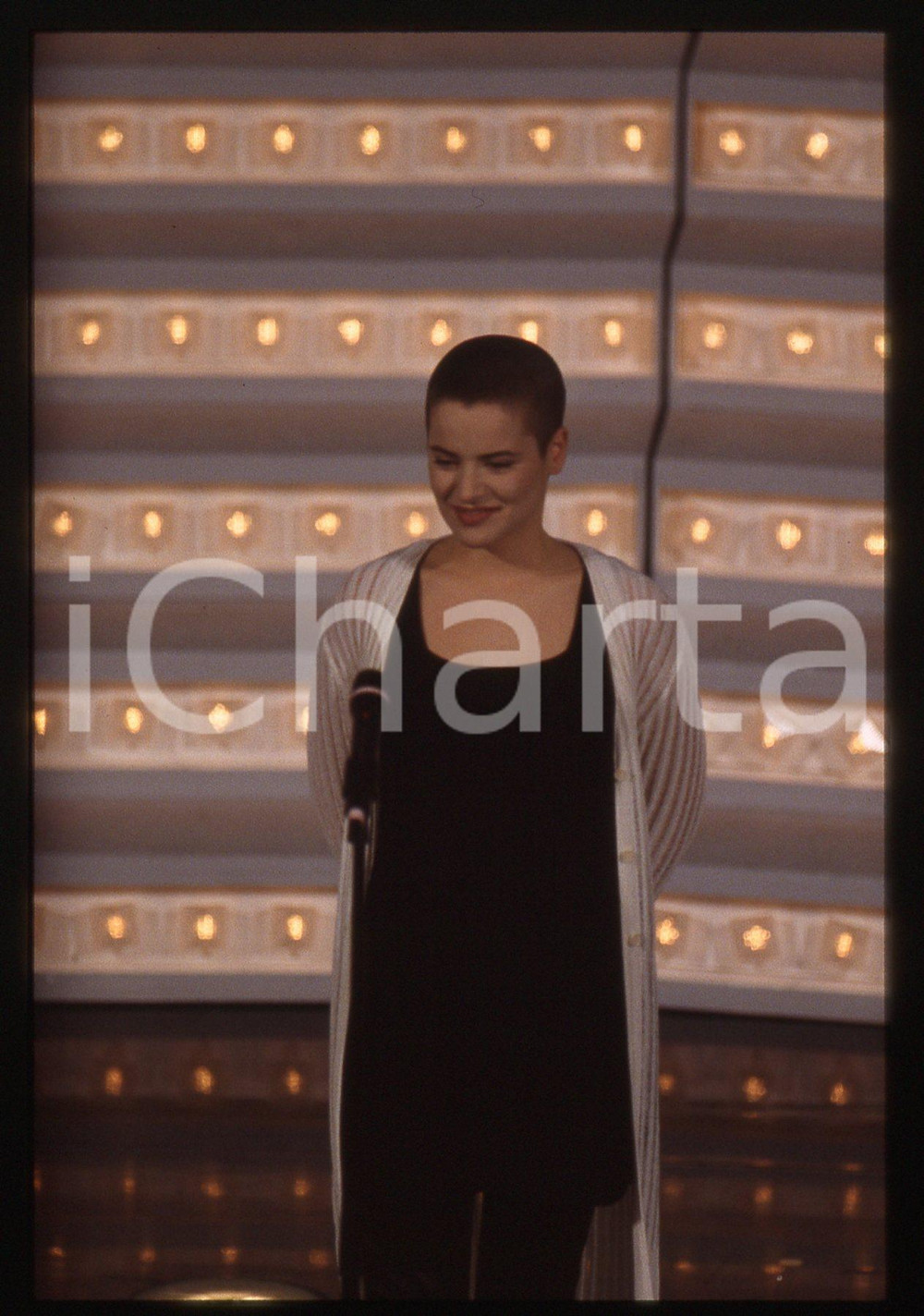 35mm vintage slide* 1998 SANREMO Silvia SALEMI sul palco del Teatro Ariston (6)