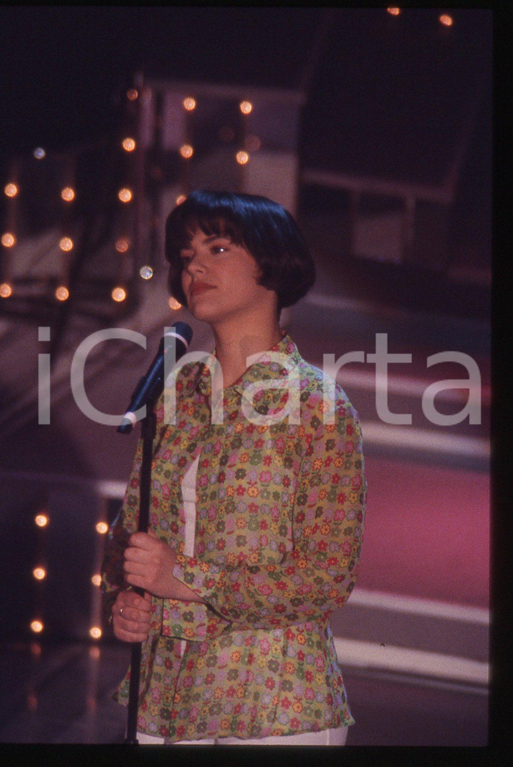35mm vintage slide* 1996 SANREMO Silvia SALEMI sul palco del Teatro Ariston (3)