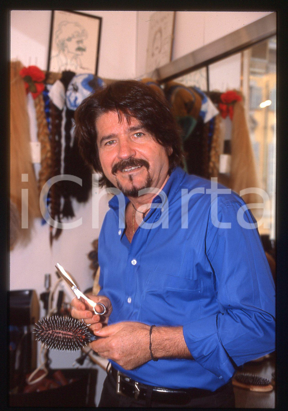 35mm vintage slide* 1990ca COSTUME Rolando ELISEI Ritratto del parrucchiere (4)
