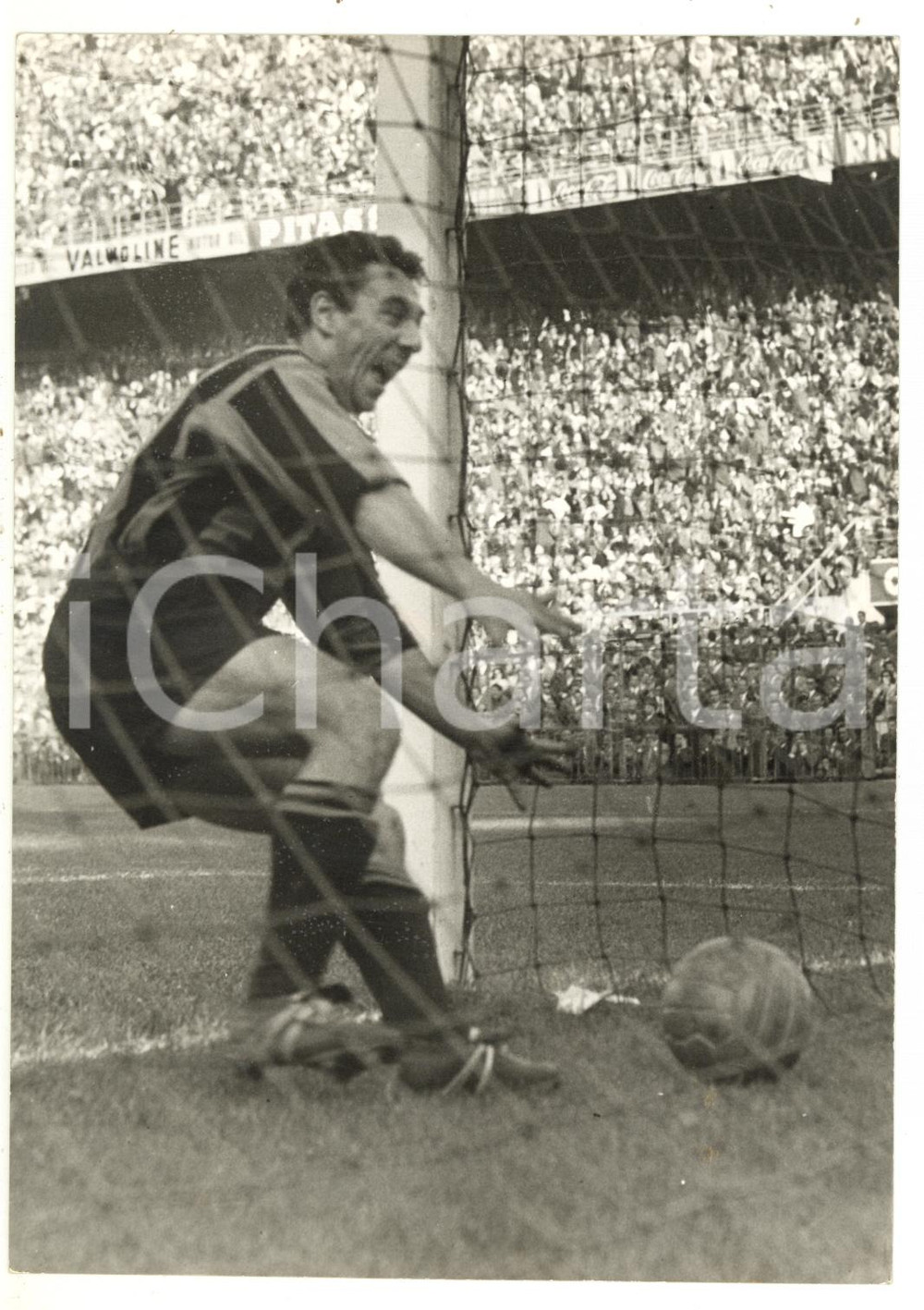 1956 CALCIO INTER-JUVENTUS 1-1 Benito LORENZI esulta dopo il gol *Foto 13x18 cm