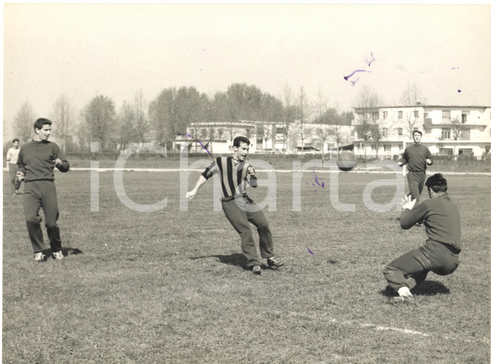 1961 CALCIO MILANO LINATE Allenamento INTER Armando PICCHI e Lorenzo BUFFON Foto