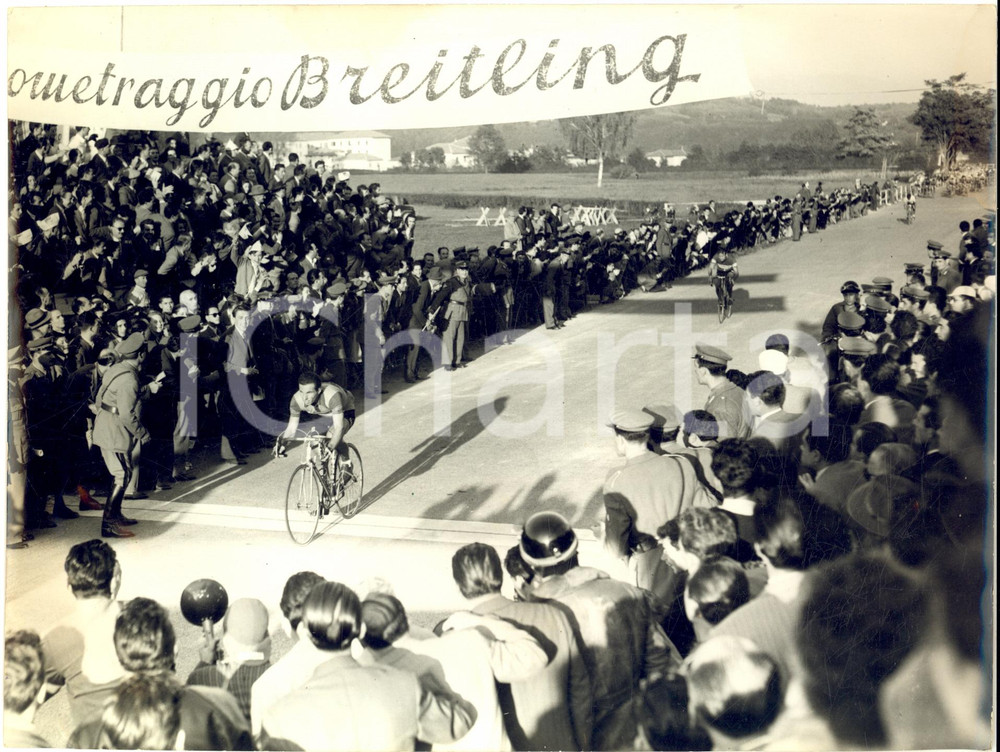 1953 CICLISMO TRE VALLI VARESINE Vittoria di Nino DE FILIPPIS - Foto DANNEGGIATA