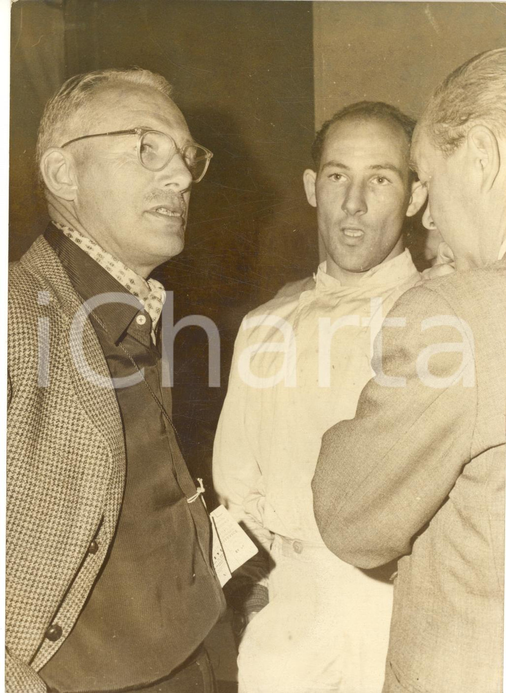 1959 AUTOMOBILISMO 24 HEURES DU MANS Stirling MOSS dopo il ritiro *Foto 13x18