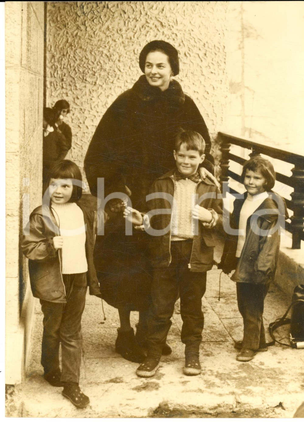 1958 CORTINA D'AMPEZZO Attrice Ingrid BERGMAN con i tre figli - Foto 13x18 cm