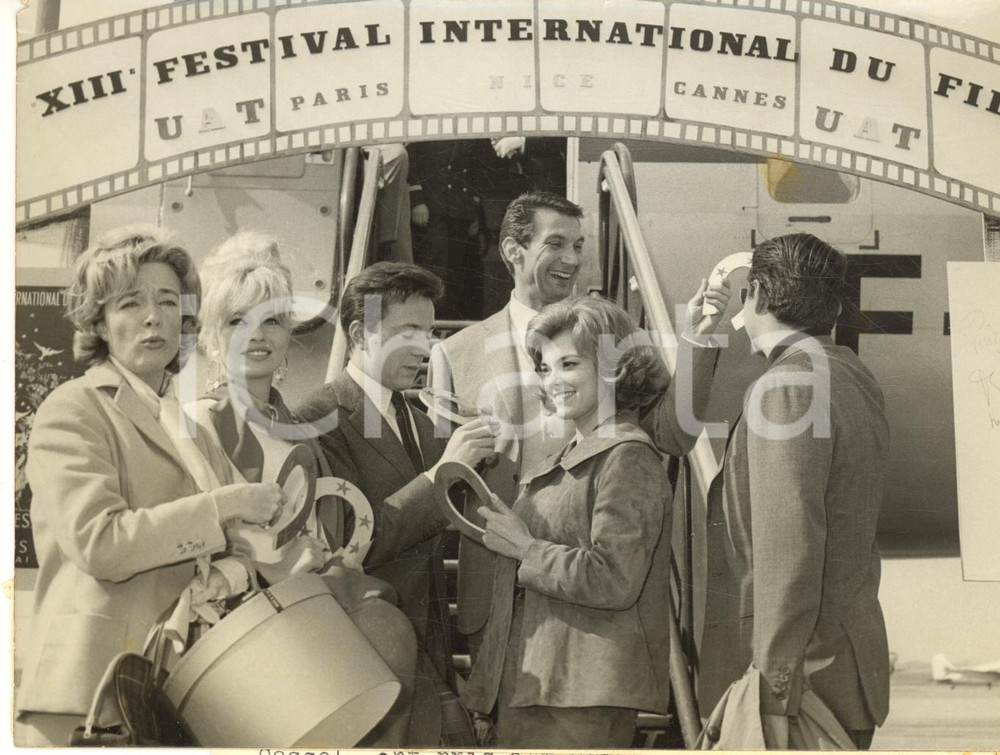 1960 PARIS BOURGET Star del cinema francese in partenza per Cannes - Foto