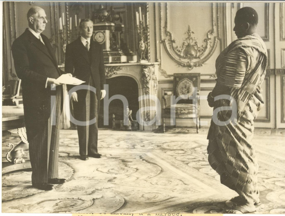 1960 PARIS ELYSEE Charles DE GAULLE con Joachim HUNLEDE ambasciatore Togo *Foto