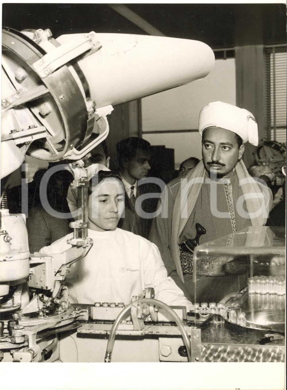 1957 MILANO Principe Muḥammad al-Badr dello Yemen visita FARMITALIA *Foto 13x18
