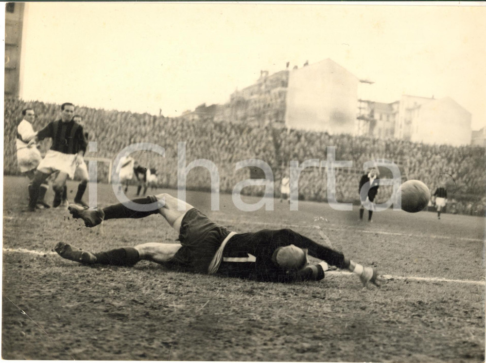 1955 CALCIO TORINO-MILAN 1-2 Parata Lorenzo BUFFON su Vittorio SENTIMENTI III