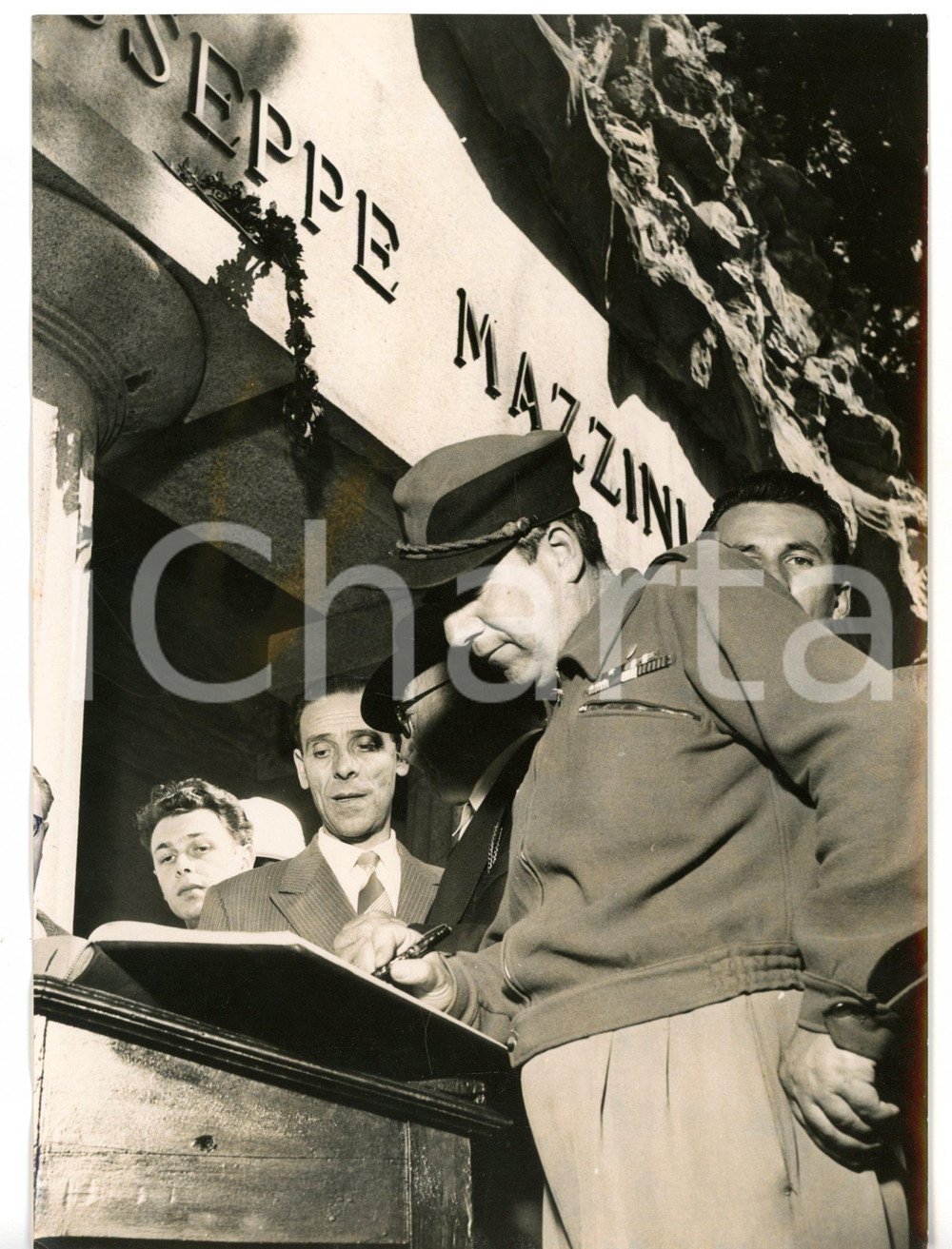 1955 GENOVA Celebrazioni Giuseppe MAZZINI Garibaldini rendono omaggio alla tomba