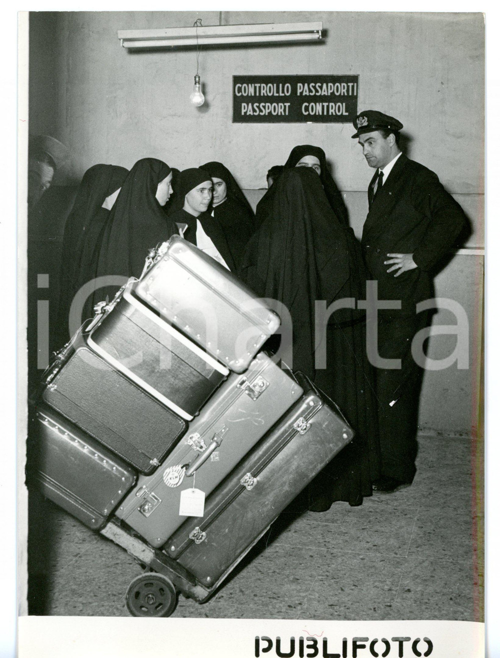 1954 ROMA CIAMPINO Suore missionarie in partenza per SYDNEY *Foto 13x18 cm