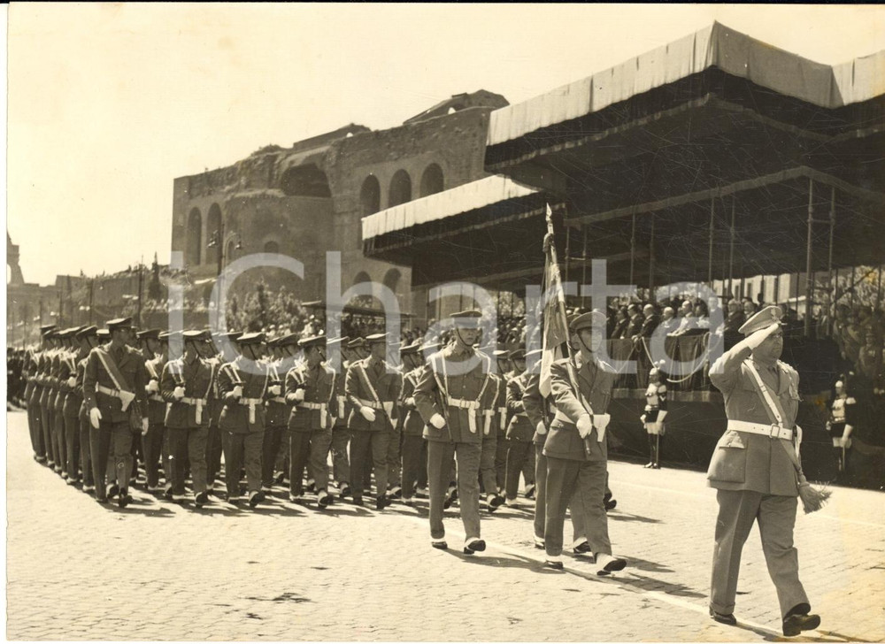1957 ROMA Festa della Repubblica - Parata militare presso tribuna presidenziale