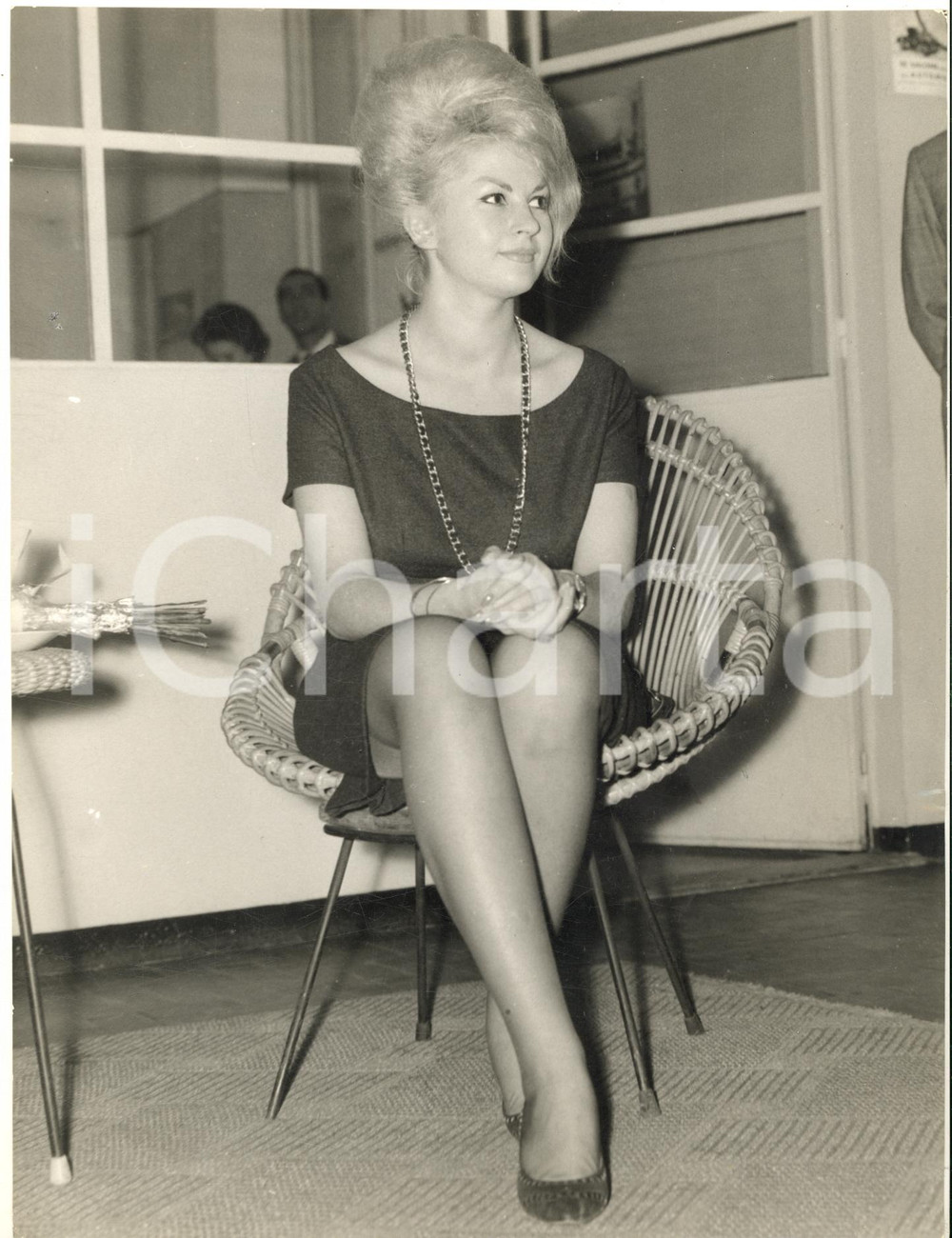 1961 GENOVA Ritratto di Franca CATTANEO Miss Italia - Foto 18x24 cm Fotografia d'epoca con didascalia coeva al verso. CONDIZIONI: FAIR (lievi graffi; ondulatura al lato destro)FORMATO: 18x24 cm     originale e autentica 1