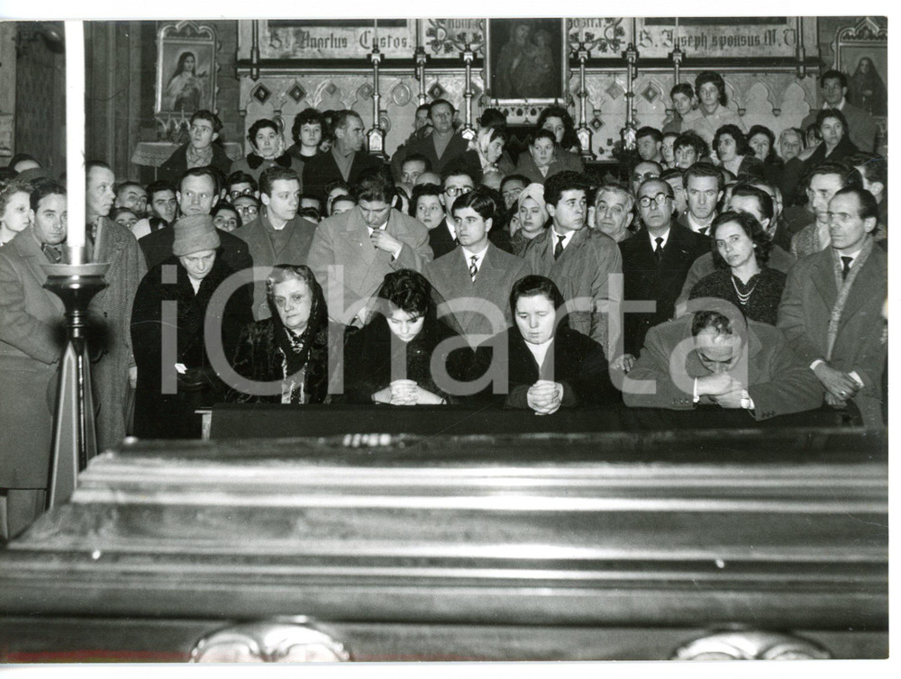 1960 TORINO Folla ai funerali di Fred BUSCAGLIONE *Fotografia 18x13 cm