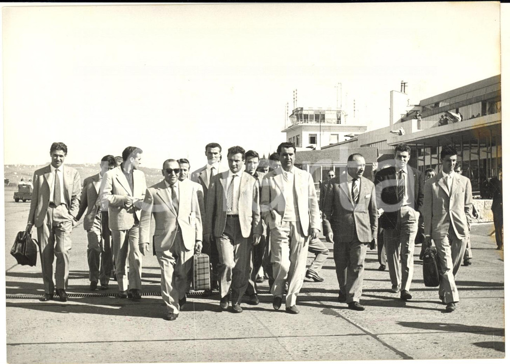 1958 ROMA CALCIO Nazionale italiana Primavera in partenza per Malta *Foto 18x13
