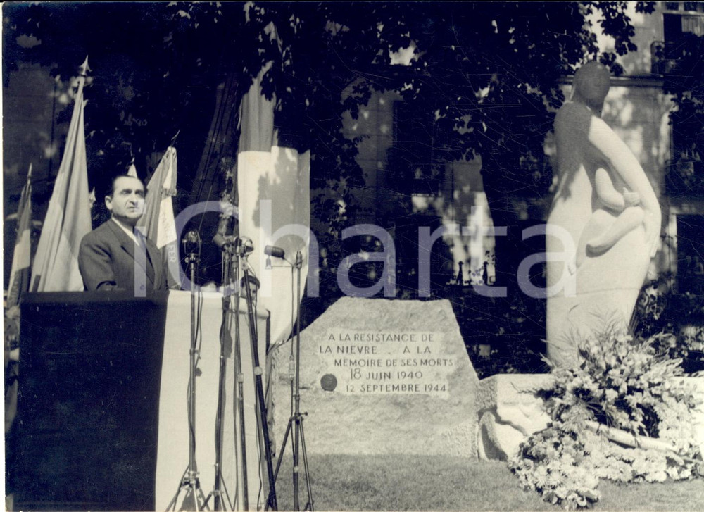 1954 NEVERS Pierre MENDÈS FRANCE inaugure le Monument de la Résistance *Photo