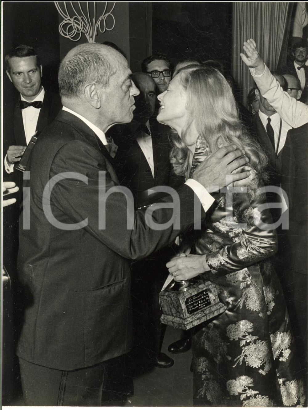 1967 VENEZIA Premiazione Mostra del Cinema - Luis BUÑUEL e Shirley KNIGHT *Foto
